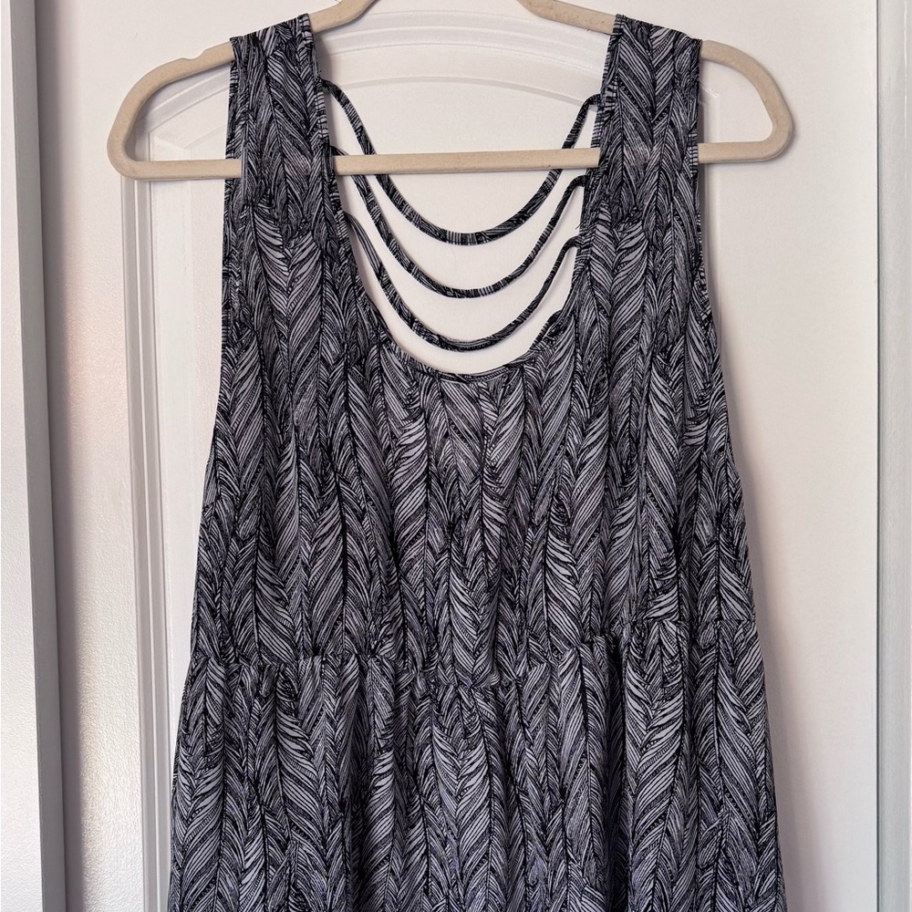 Torrid Black and White Tank Top